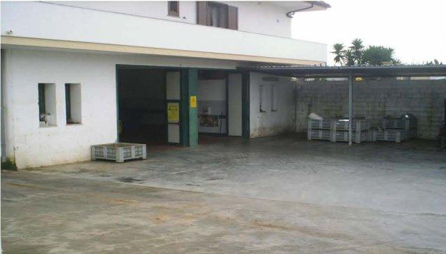 immobile attivita commerciale all'asta in via vicinale spongano castro - 73020 Spongano (LE) - 1