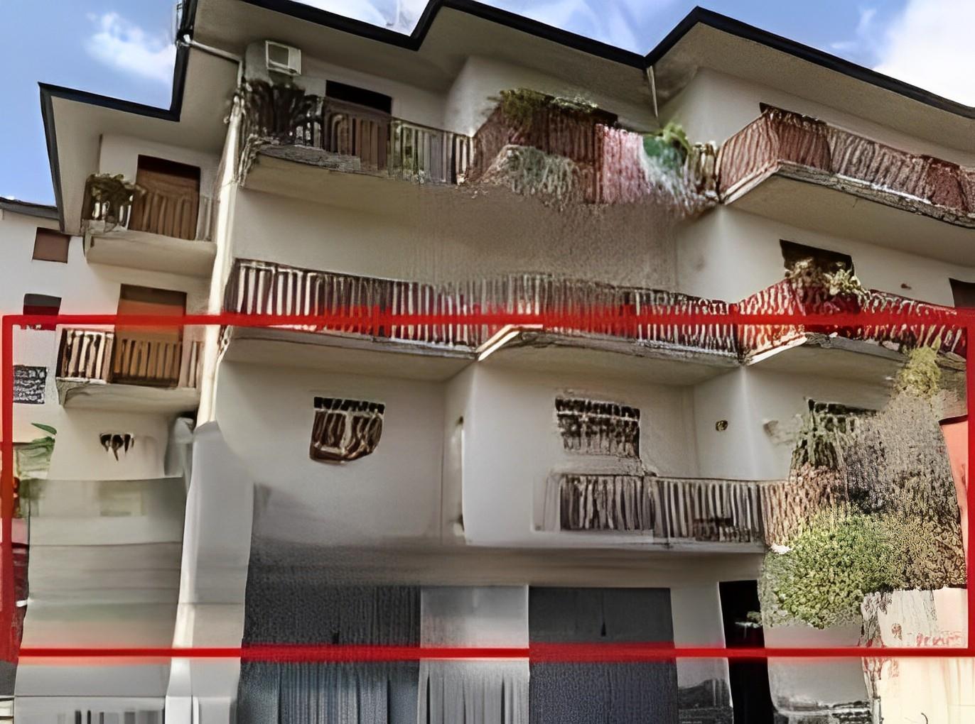 immobile appartamento all'asta in Via Litteri n 250/a Aci Castello (CT) - 2