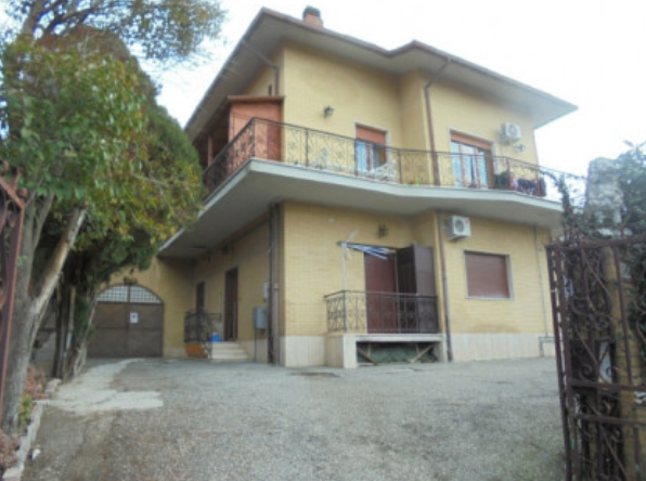 immobile appartamento all'asta in via Lago del Turano n 16 - 00013 Fonte Nuova (RM) - 1