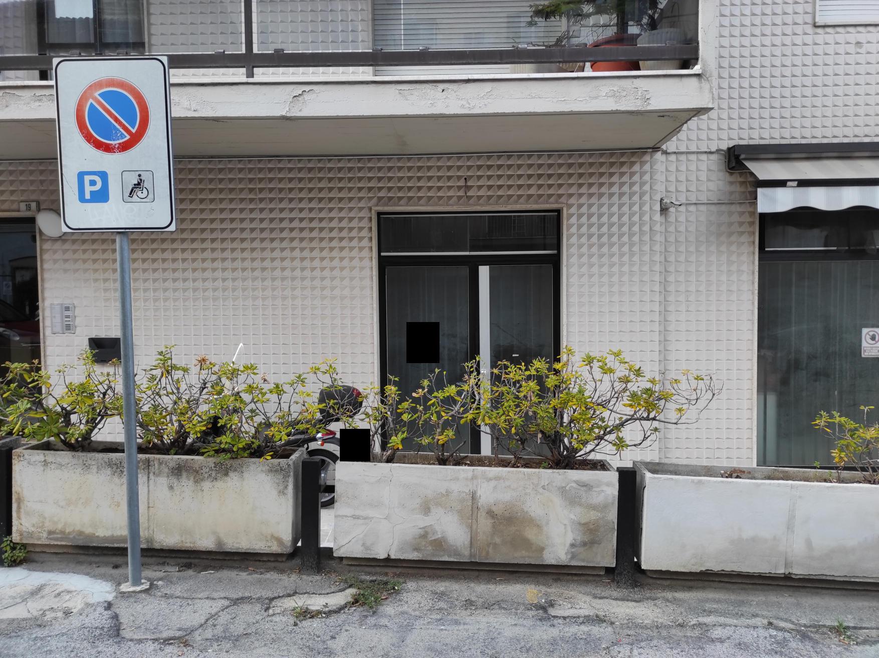 immobile attivita commerciale all'asta in Via Lucio Camarra snc - 66100 Chieti (CH) - 3