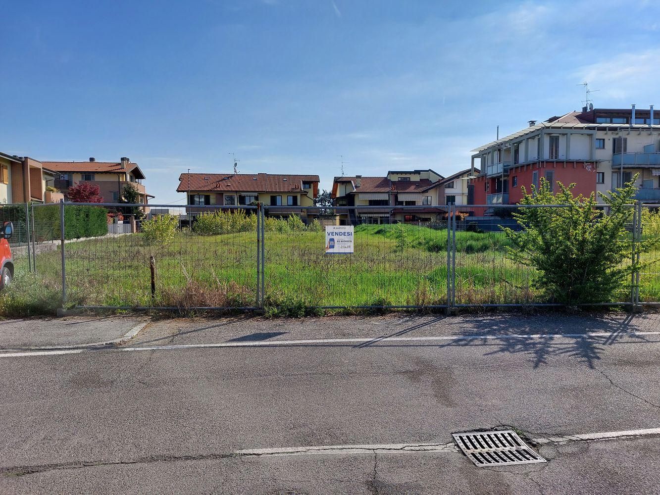 immobile terreno all'asta in via boccaccio, n snc - 24040 Casirate d'Adda (BG) - 2
