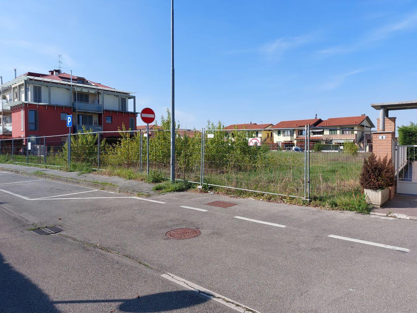 immobile terreno all'asta in via boccaccio, n snc - 24040 Casirate d'Adda (BG) - 3
