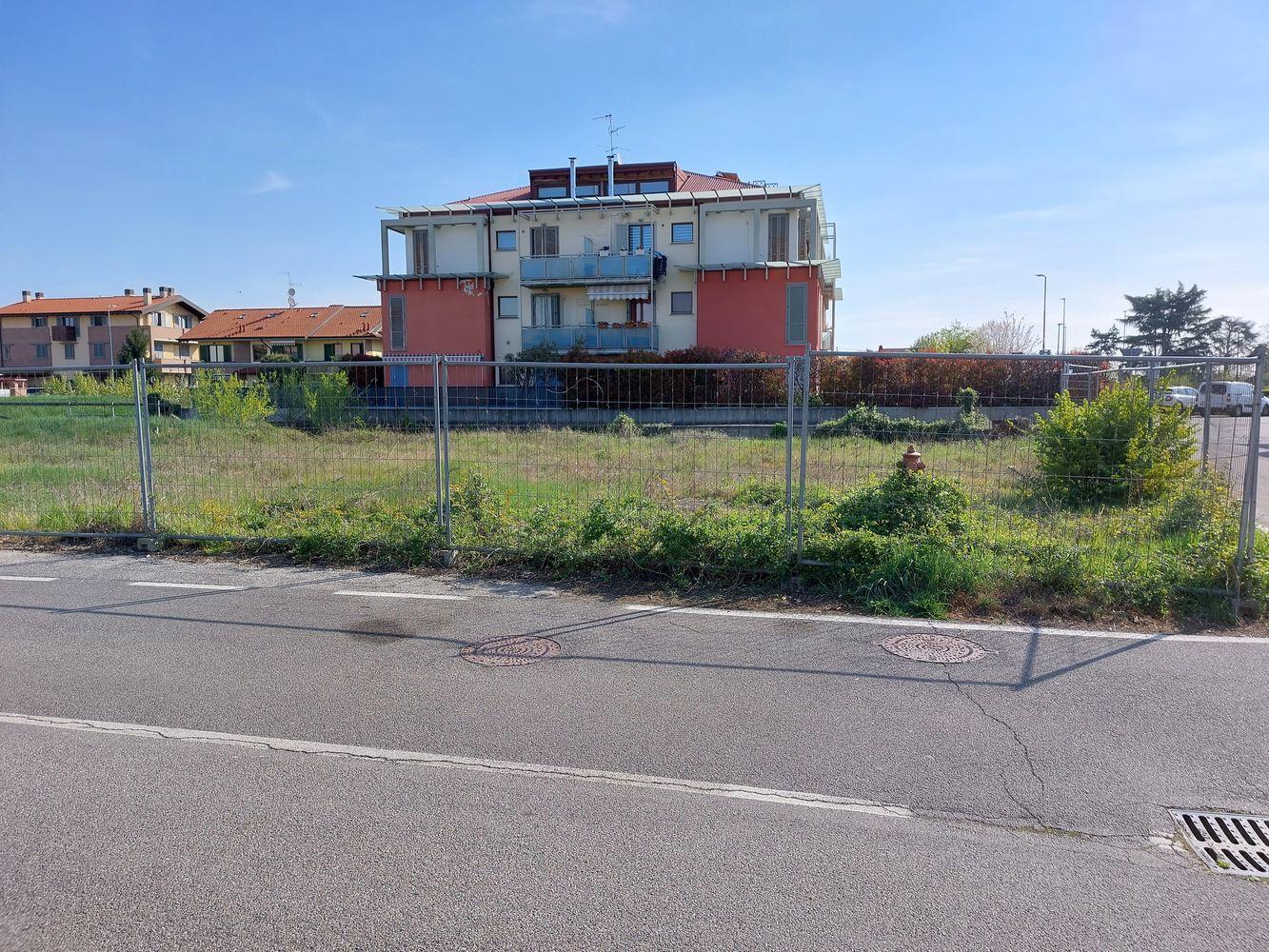 immobile terreno all'asta in via boccaccio, n snc - 24040 Casirate d'Adda (BG) - 2