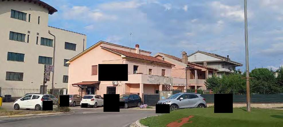 immobile attivita commerciale all'asta in Via Marvin Gelber 84 - 66100 Chieti (CH) - 3