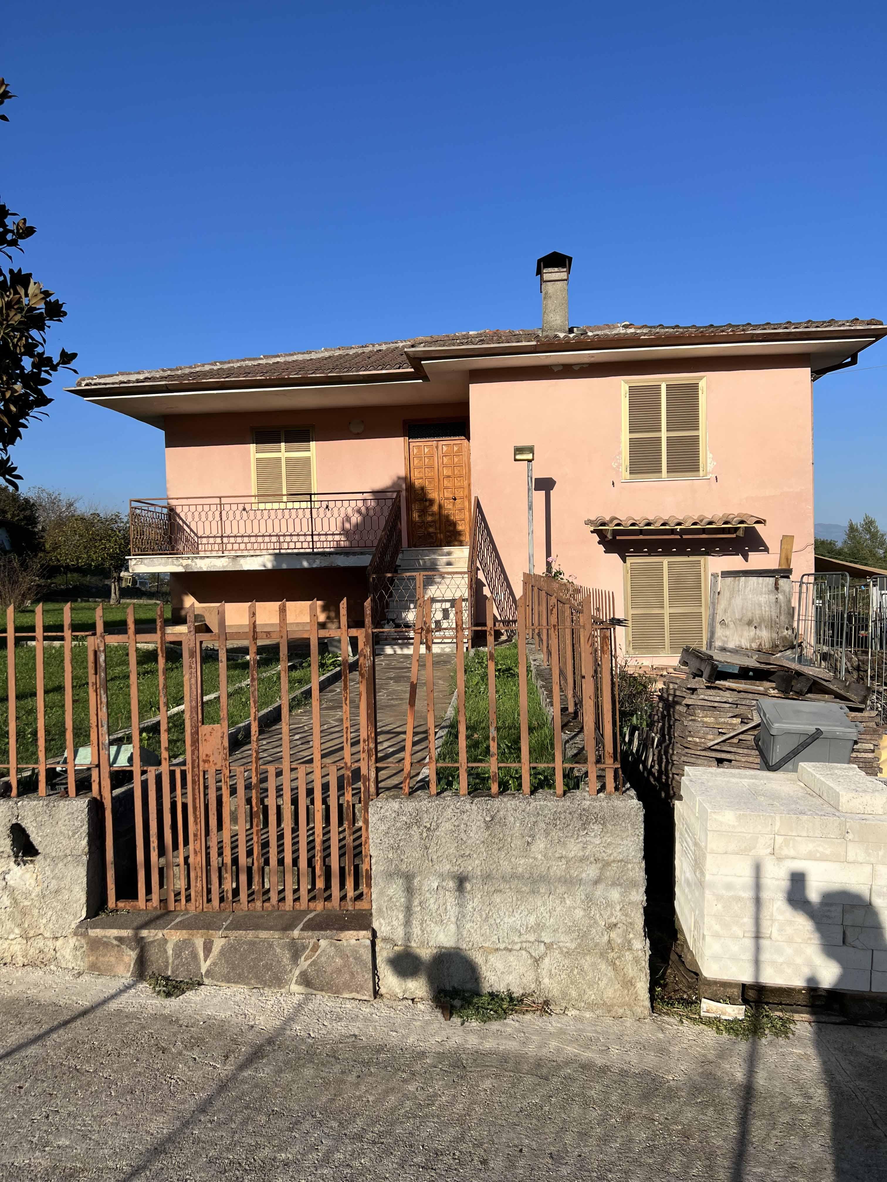 immobile appartamento all'asta in Via Sotto Privito, 29 - 03019 Supino (FR) - 1