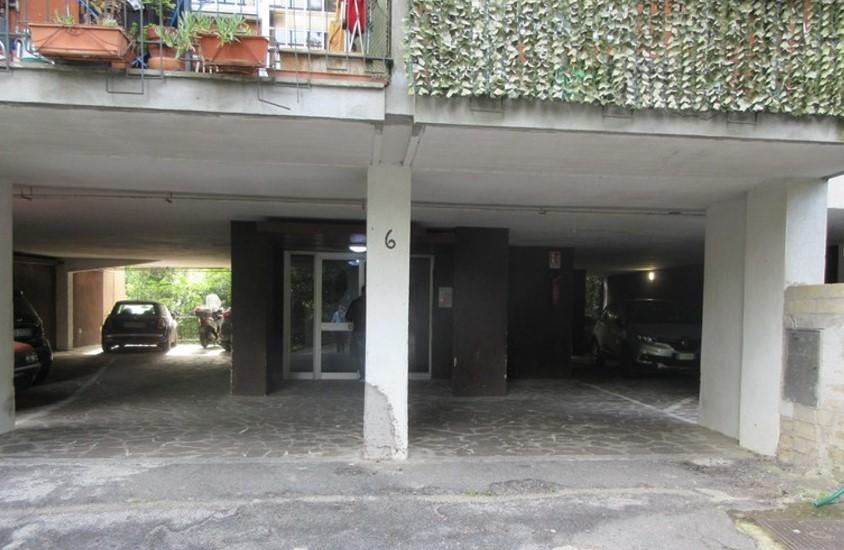 immobile POSTO AUTO COPERTO ALL'ASTA IN VIA ANTONIO LABRANCA, ROMA (RM) - 1