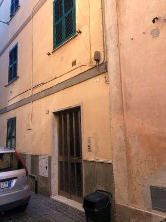 immobile appartamento all'asta in via del Solco - 01018 Valentano (VT) - 1