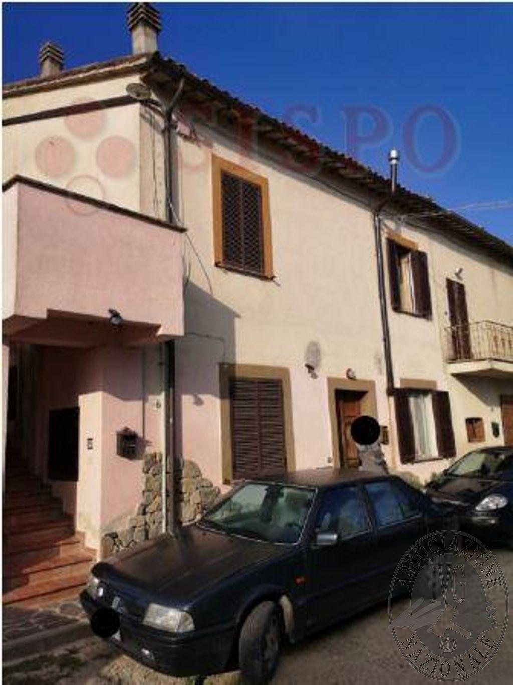 immobile appartamento all'asta in VIA LAGO DI FIASTRA N 61/A - 06034 Foligno (PG) - 2