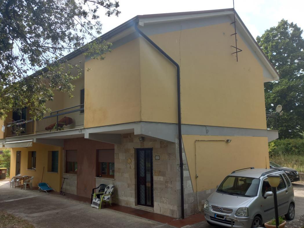 immobile appartamento all'asta in Vocabolo San Lorenzo, 259 - 05023 Baschi (TR) - 3