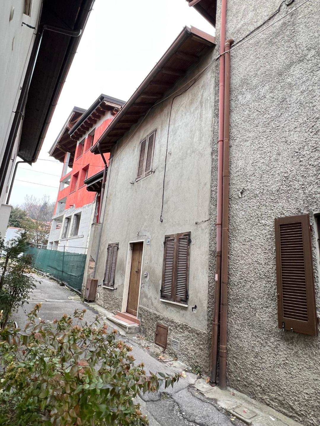 immobile appartamento all'asta in via Papa Giovanni XXIII n 24 - 23873 Missaglia (LC) - 4