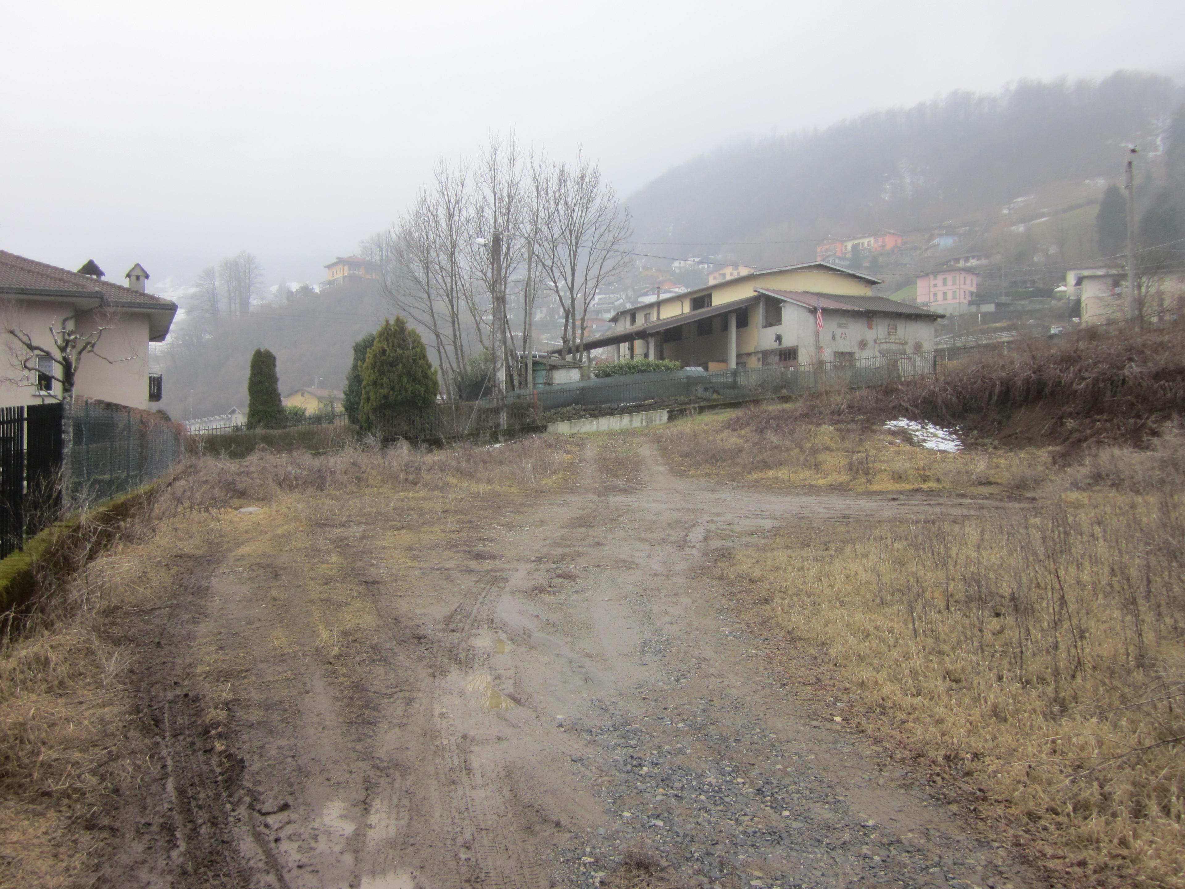 immobile terreno all'asta in Via Fiumicello e Via Provinciale - 23818 Pasturo (LC) - 1