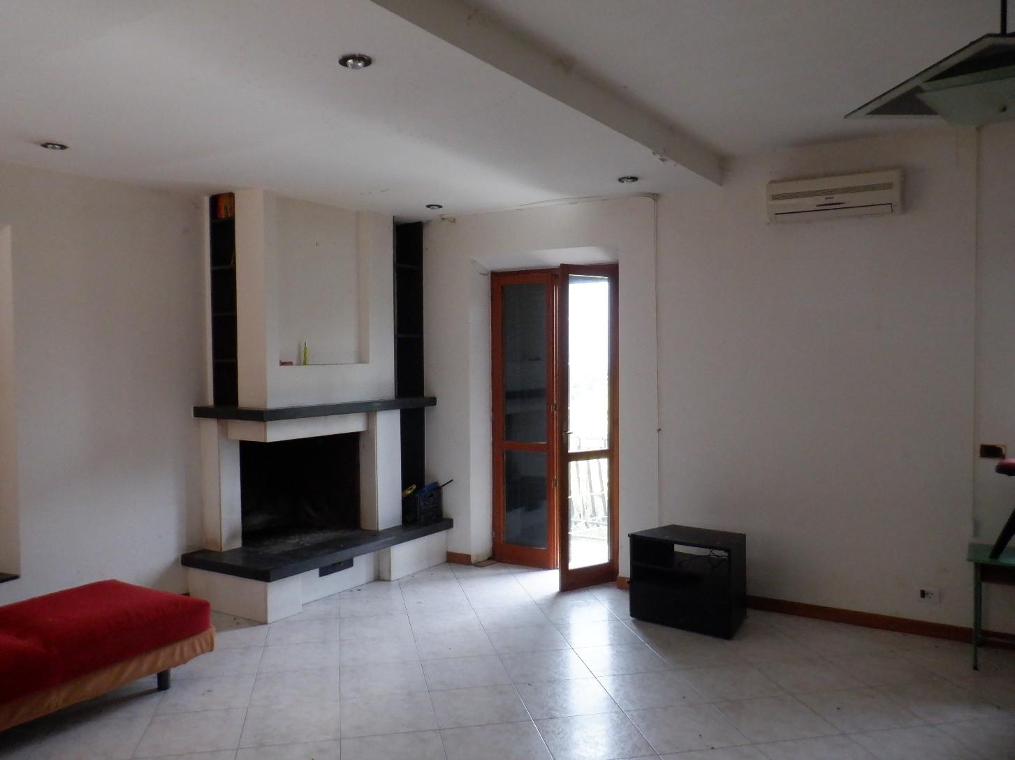 immobile appartamento all'asta in Via Santa Lucia - 66050 Carunchio (CH) - 2