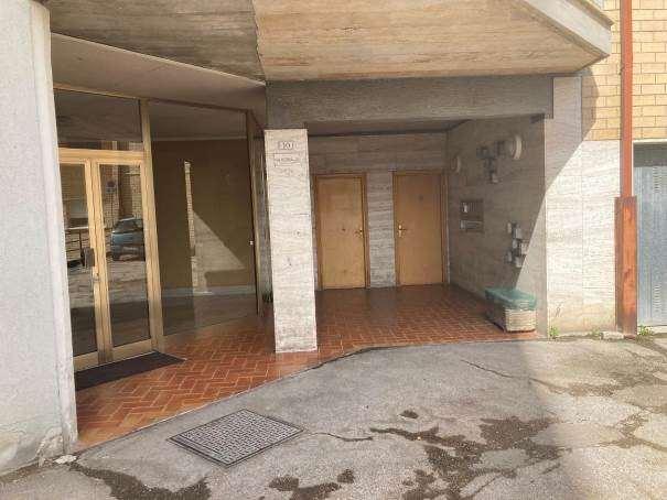 immobile appartamento all'asta in Via Achille Guarnieri 10 - 63900 Fermo (FM) - 2