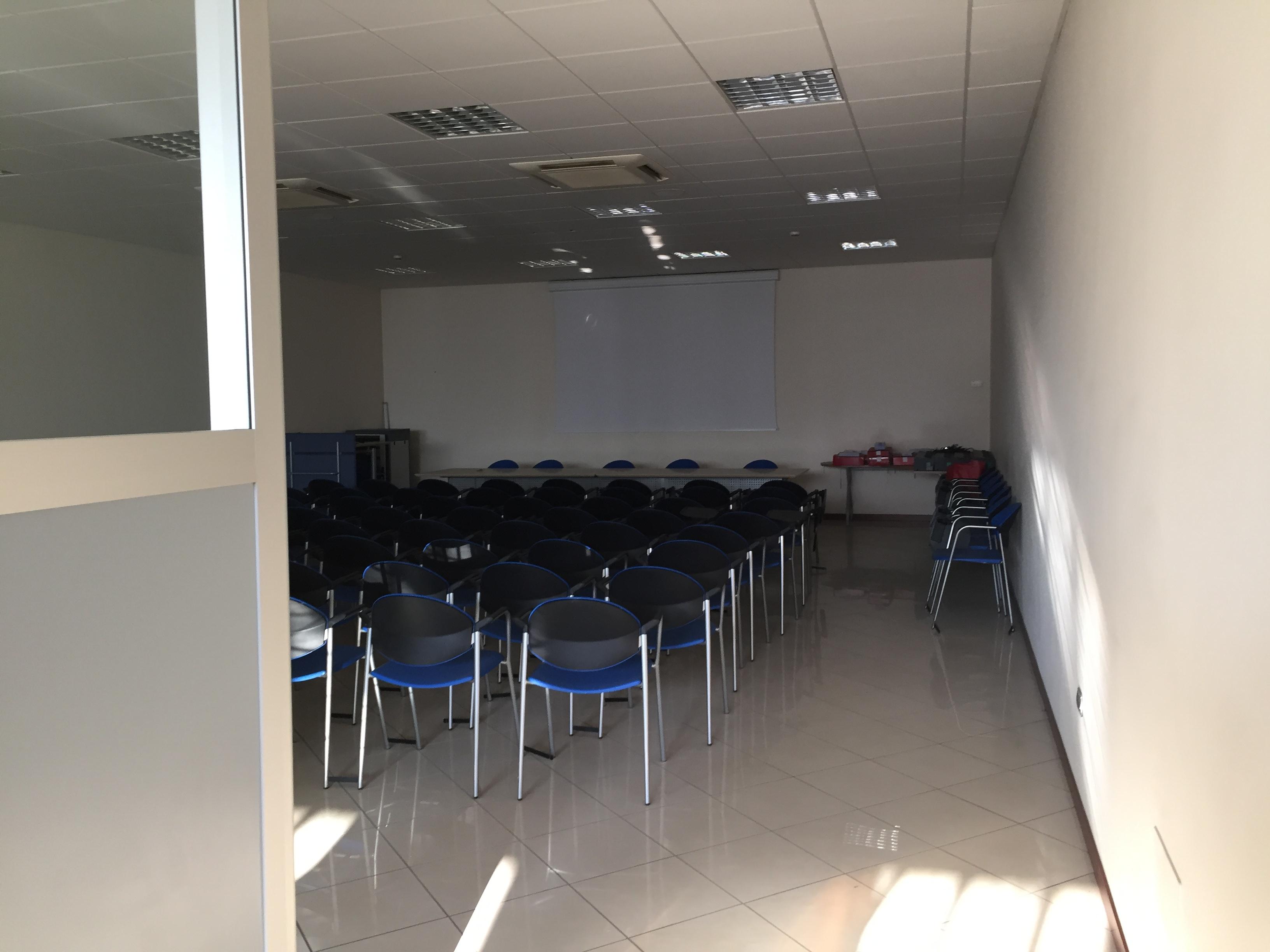 immobile attivita commerciale all'asta in Via Roberto Murolo, 3 - 81030 Orta di Atella (CE) - 5