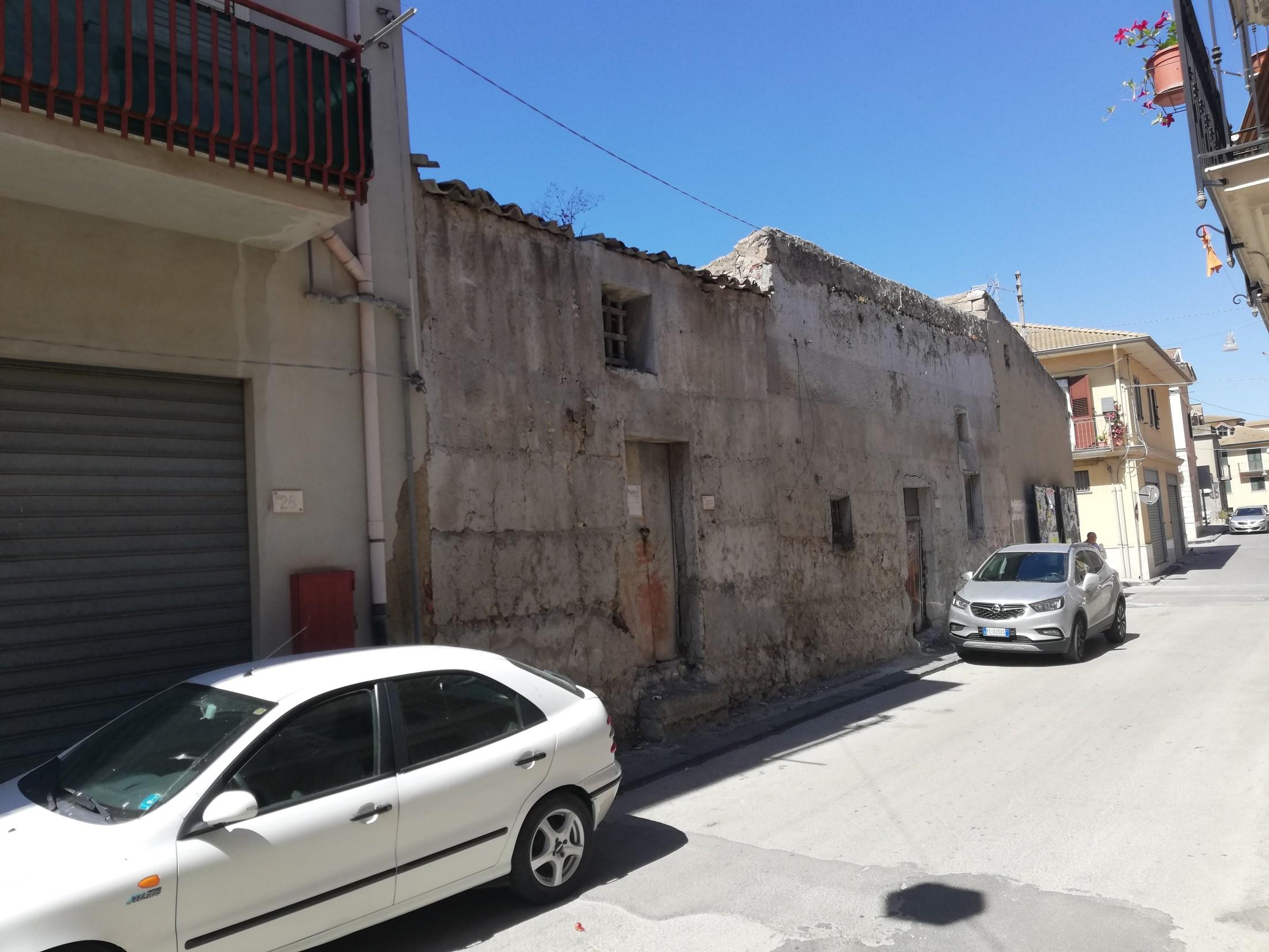 immobile appartamento all'asta in via Umberto n° 23 - 25 - 19 - Via Crispi n 26 - 92023 Campobello di Licata (AG) - 3