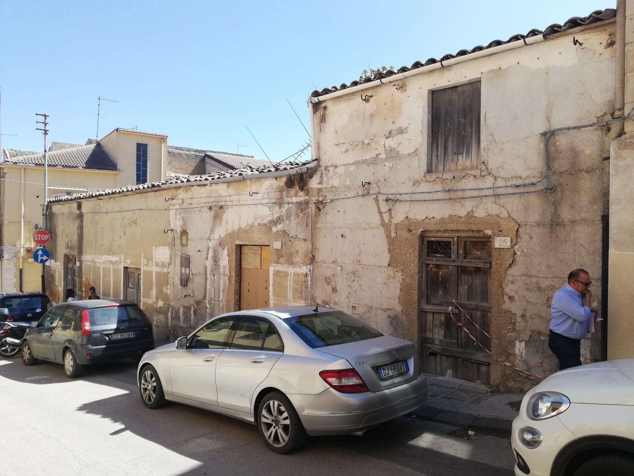 immobile appartamento all'asta in via Umberto n° 23 - 25 - 19 - Via Crispi n 26 - 92023 Campobello di Licata (AG) - 4