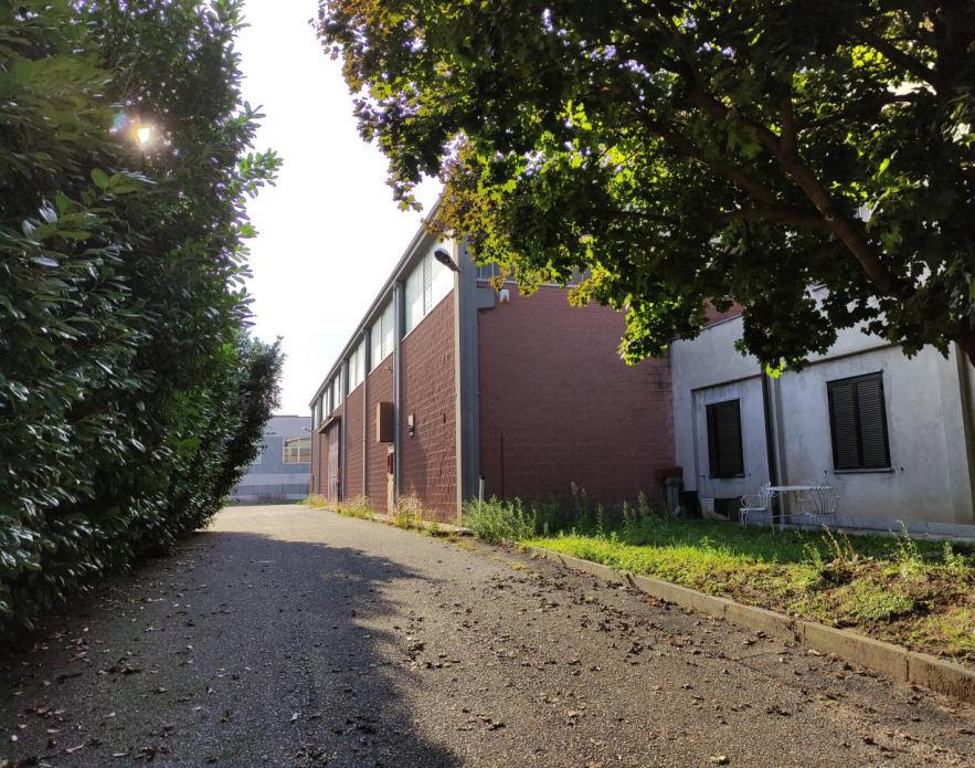 immobile attivita commerciale all'asta in Via Resegone 3 - 22070 Locate Varesino (CO) - 4