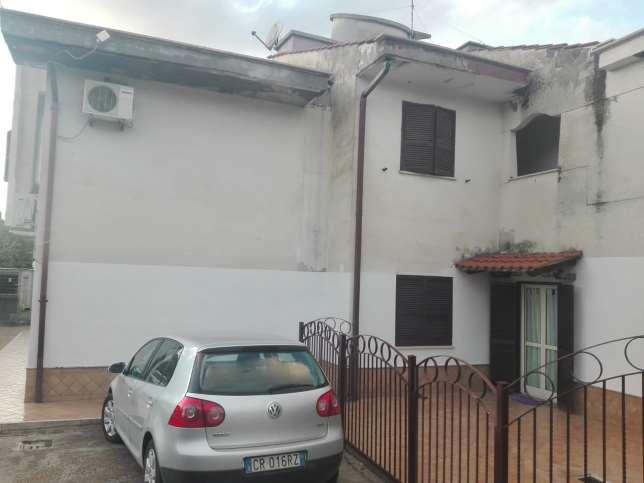 immobile villa all'asta in Via Stura n 36 - 04011 Aprilia (LT) - 5