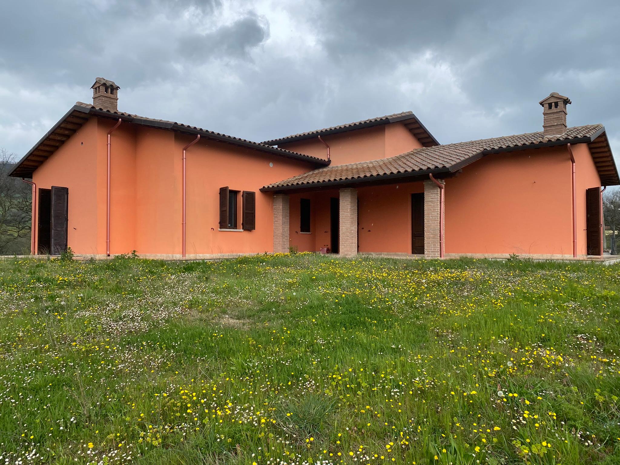 immobile villa all'asta in Villetta unifamiliare con corte esclusiva - Via Case Pennoni Gualdo Tadino (PG) - 1