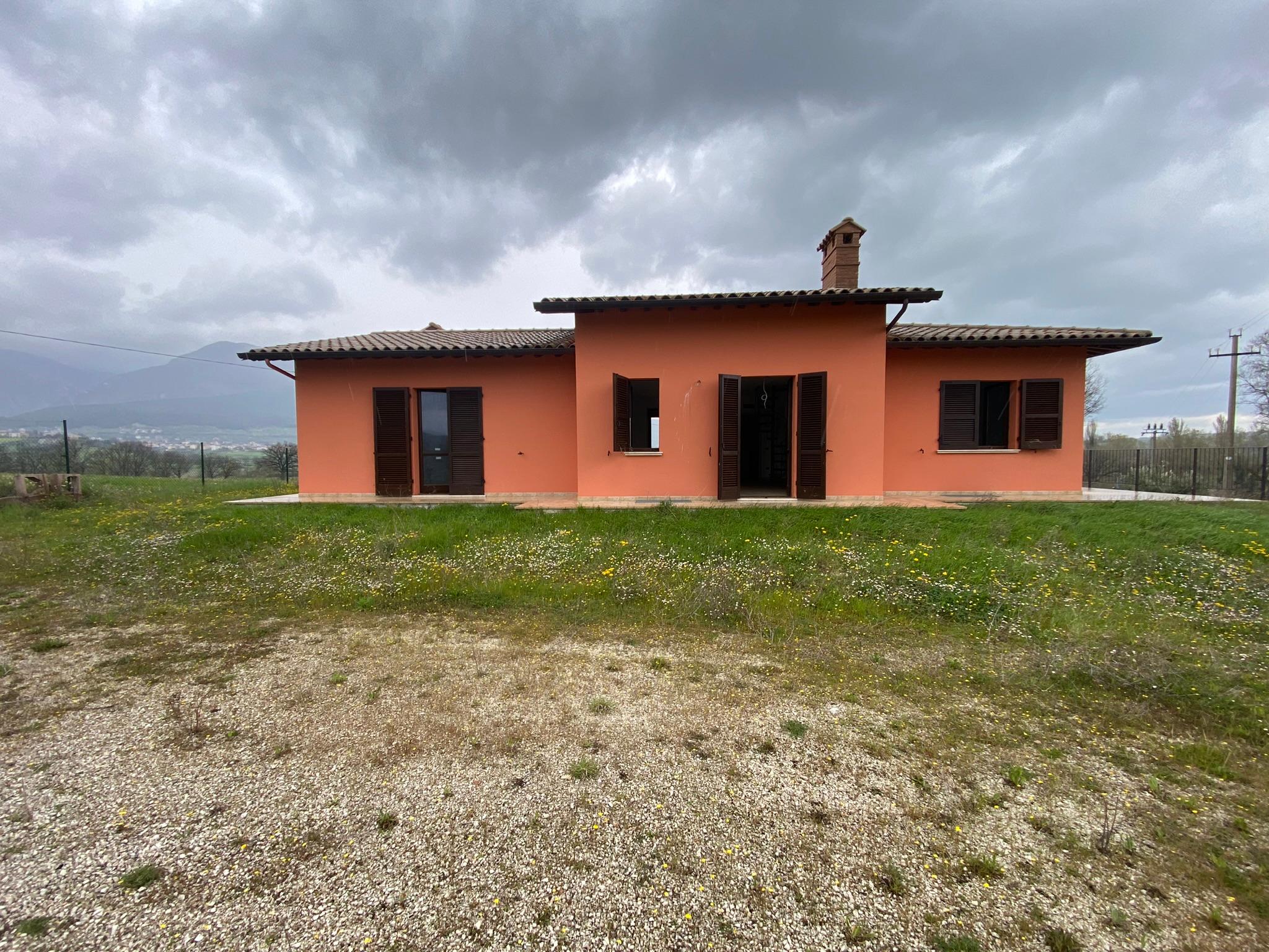 immobile villa all'asta in Villetta unifamiliare con corte esclusiva - Via Case Pennoni Gualdo Tadino (PG) - 4