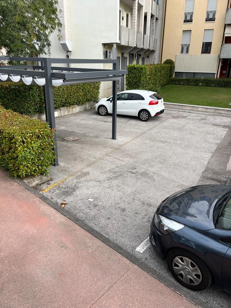 immobile posto auto all'asta in Via Duca D’Aosta n 47 Arzignano (VI) - 2