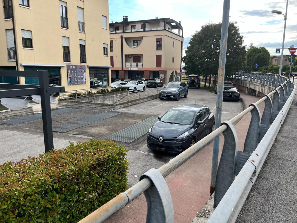 immobile posto auto all'asta in Via Duca D’Aosta n 47 Arzignano (VI) - 5