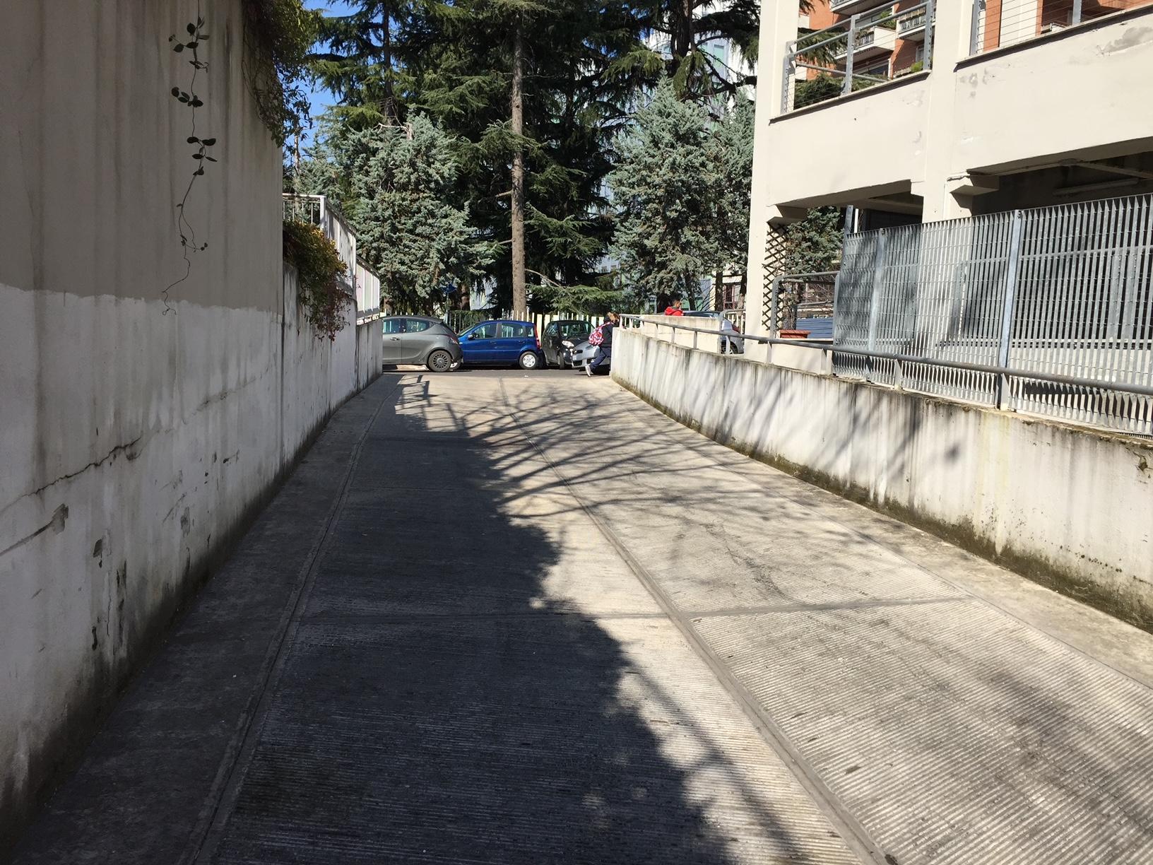 immobile attivita commerciale all'asta in Via Padre Semeria 68 - 00154 Roma (RM) - 3