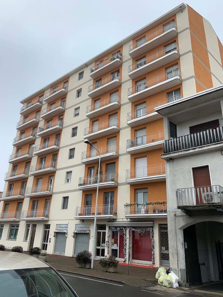 immobile appartamento all'asta in Via Magistrini n 11 - 28015 Momo (NO) - 2