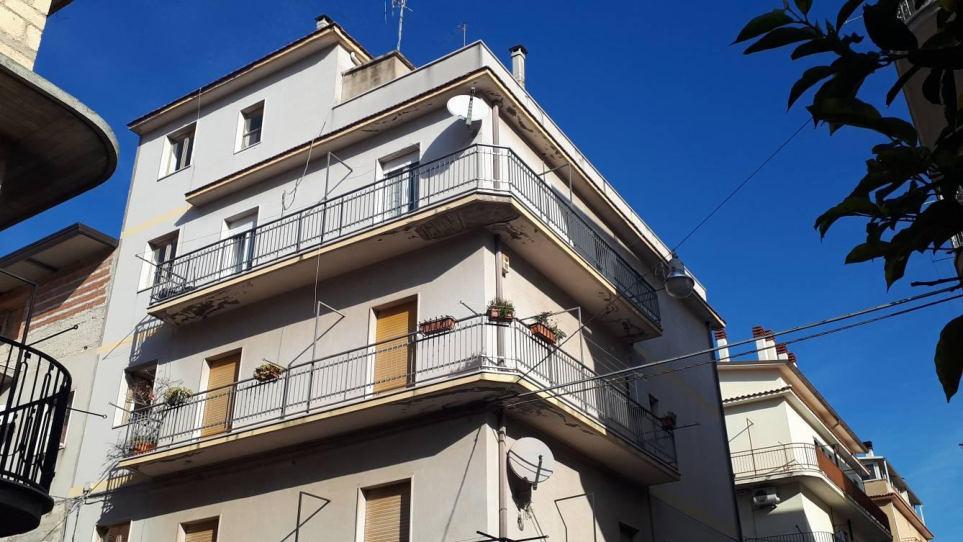 immobile appartamento all'asta in Via Nazario Sauro, 8/A - 71010 Cagnano Varano (FG) - 5