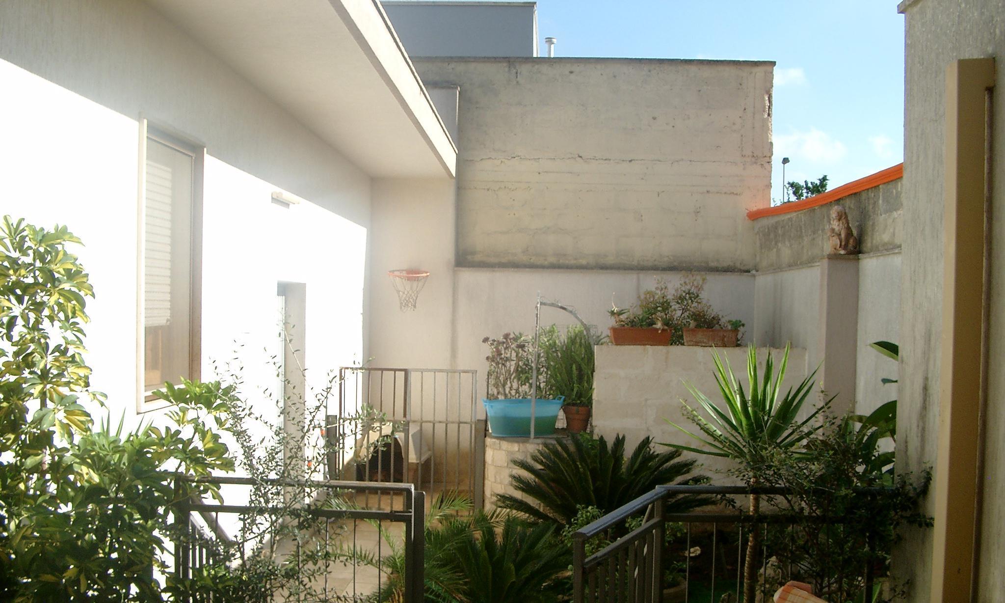 immobile appartamento all'asta in Via Adriano 6 - 72023 Mesagne (BR) - 2