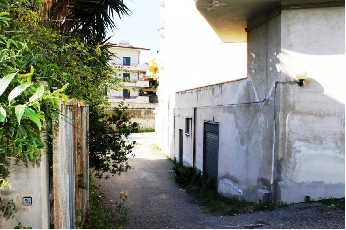 immobile garage all'asta in Via Kennedy 452 - 98051 Barcellona Pozzo di Gotto (ME) - 2