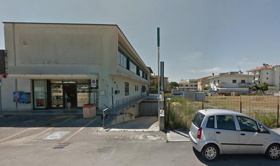 immobile magazzino all'asta in Via Val Cimarra 13 - Loc Porto d'Ascoli San Benedetto del Tronto (AP) - 1
