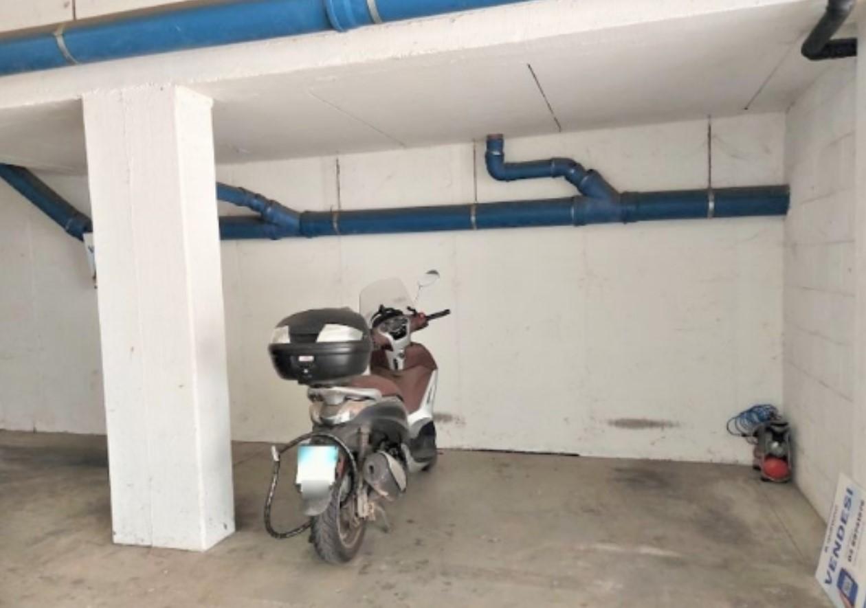 immobile POSTO MOTO ALL'ASTA IN VIA RAFFAELLO LIBERTI, ROMA (RM) - 1