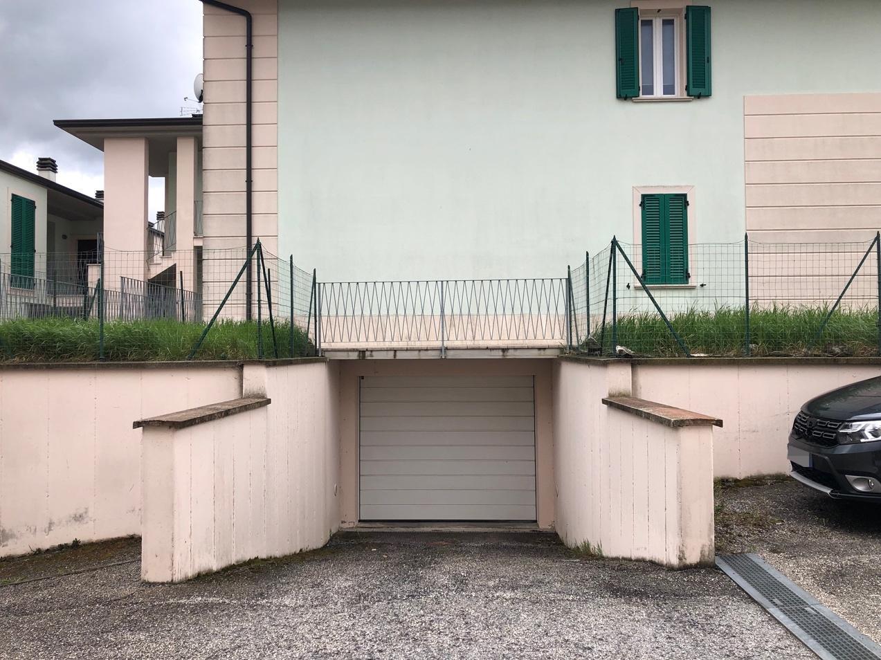 immobile garage all'asta in Via Colbassano Fossato di Vico (PG) - 2