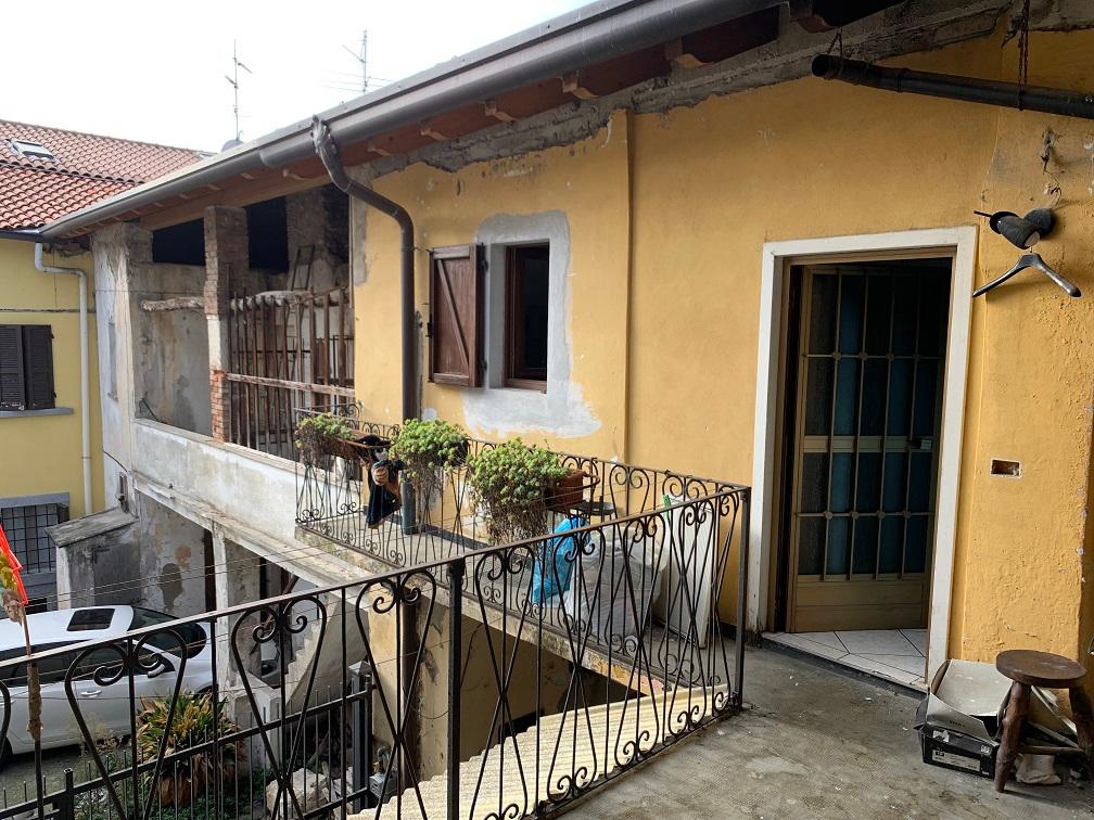 immobile appartamento all'asta in VIA LEONE XII N 28 - 24033 Calusco d'Adda (BG) - 1
