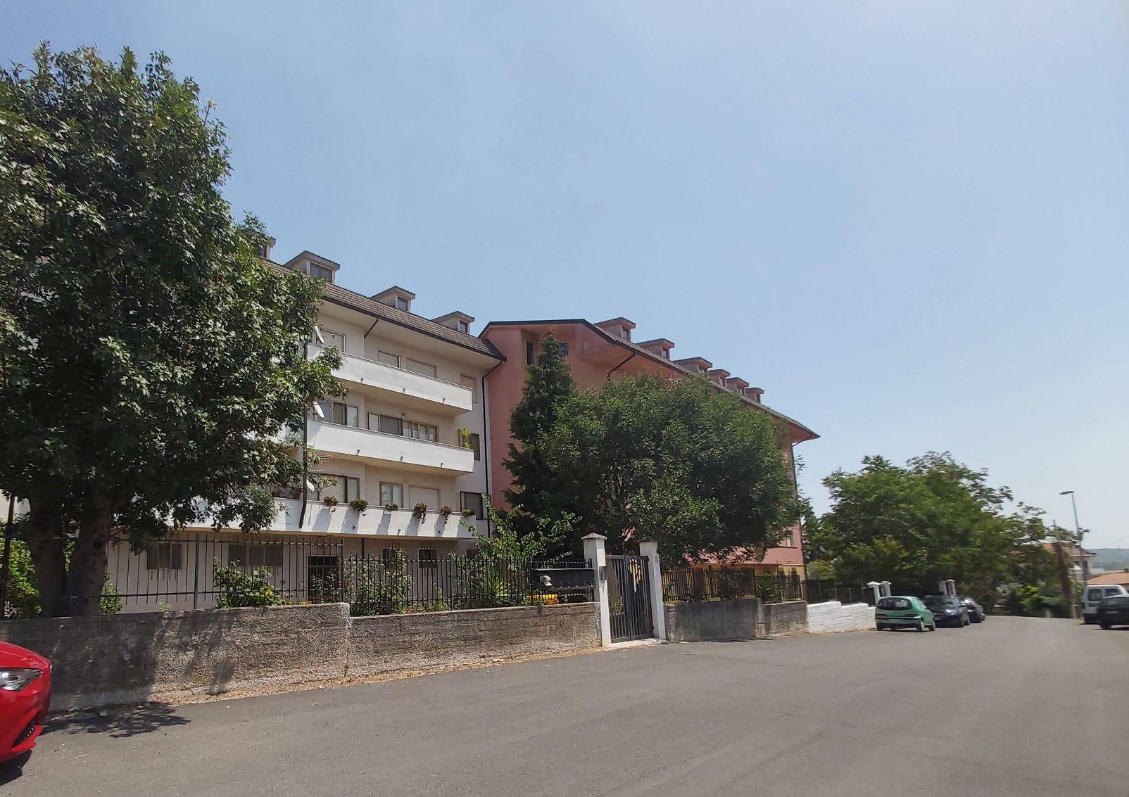 immobile magazzino all'asta in Via dei Platani Sc B - 87012 Castrovillari (CS) - 3