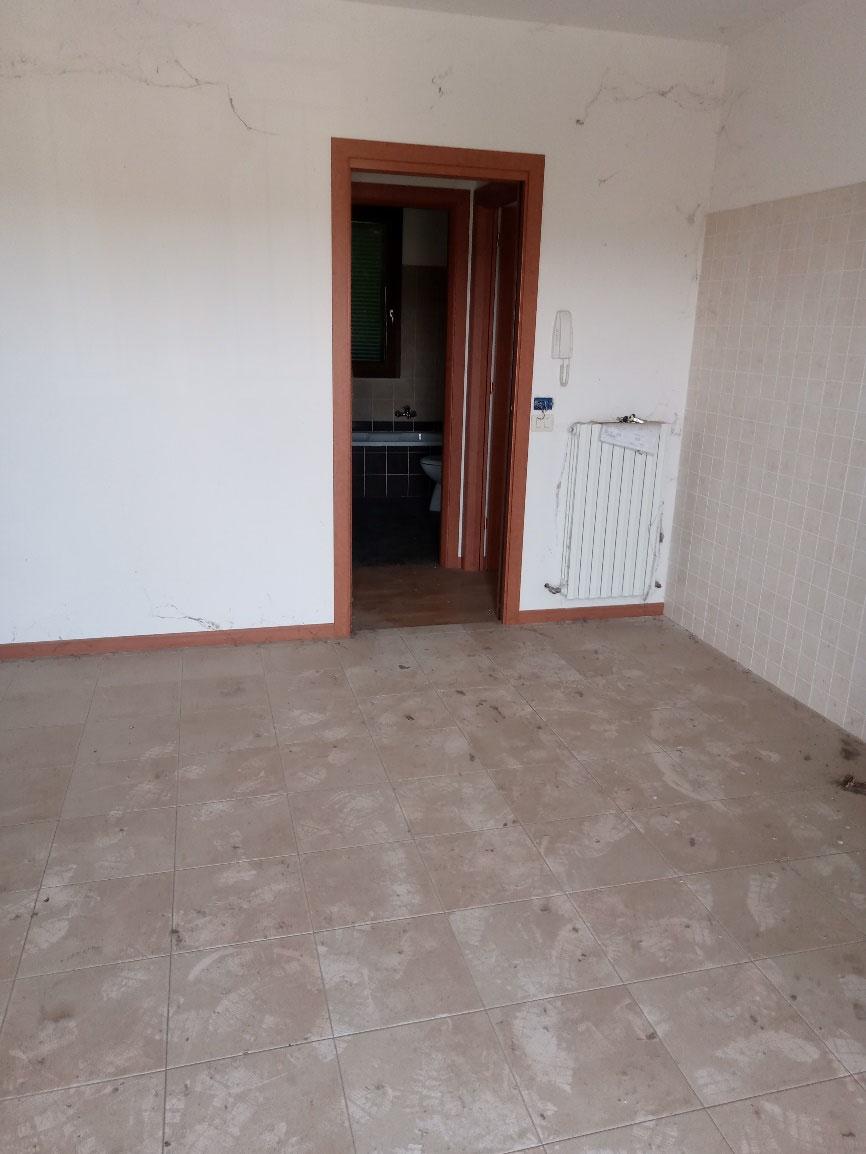 immobile appartamento all'asta in Via Fratelli Rosselli - 61010 Tavullia (PU) - 4