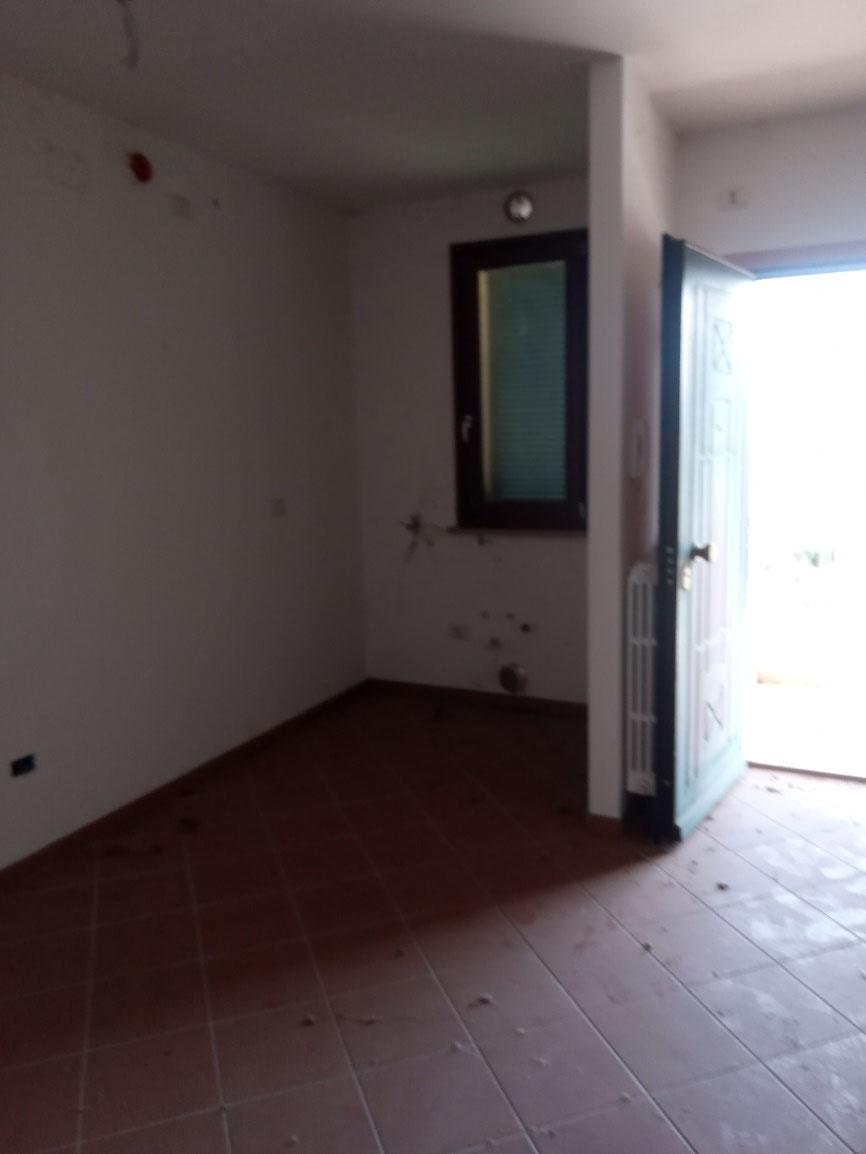 immobile appartamento all'asta in Via Fratelli Rosselli - 61010 Tavullia (PU) - 1