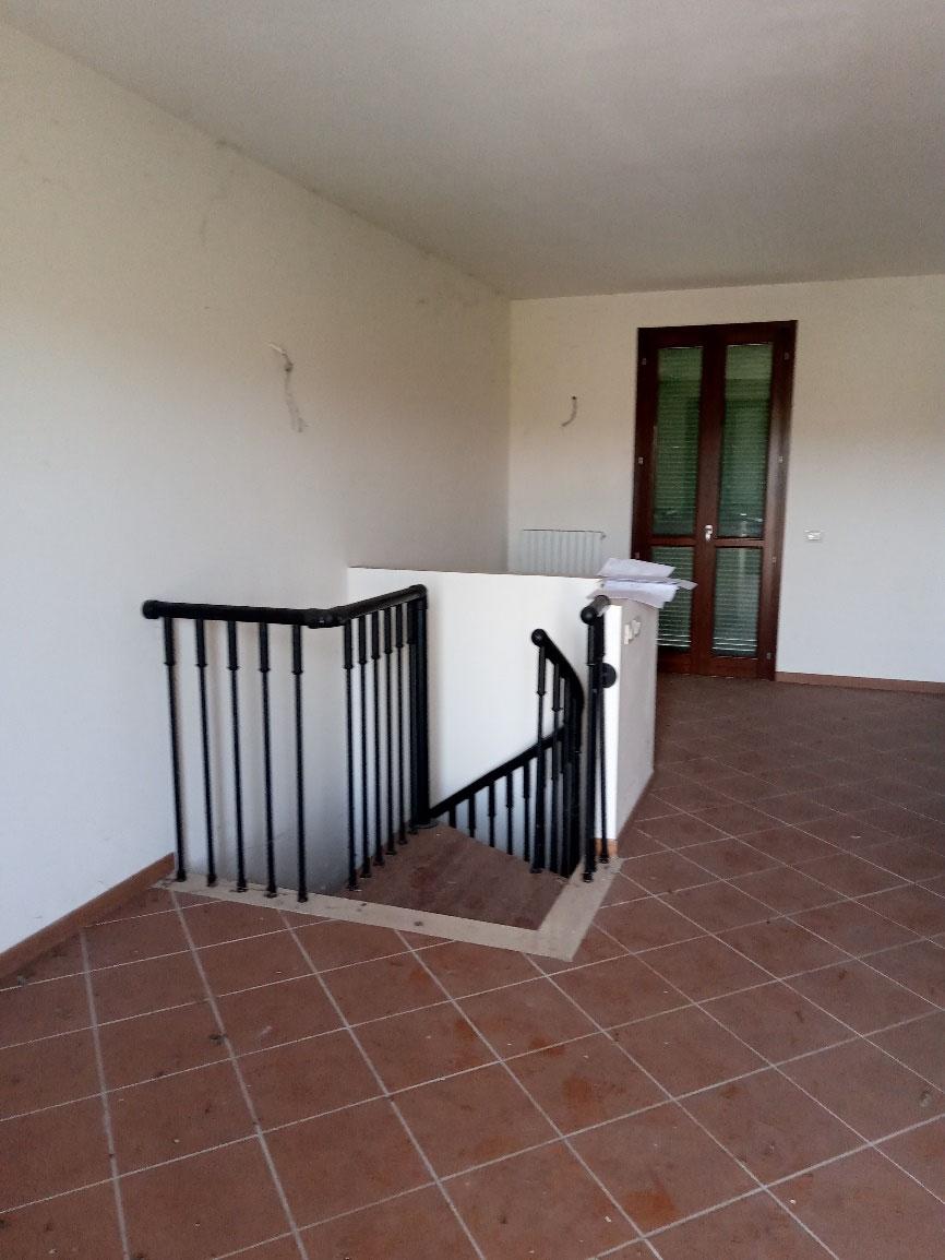 immobile appartamento all'asta in Via Fratelli Rosselli - 61010 Tavullia (PU) - 3