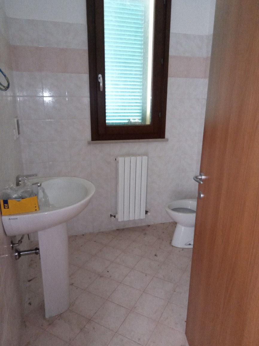 immobile appartamento all'asta in Via Fratelli  Roselli - 61010 Tavullia (PU) - 5