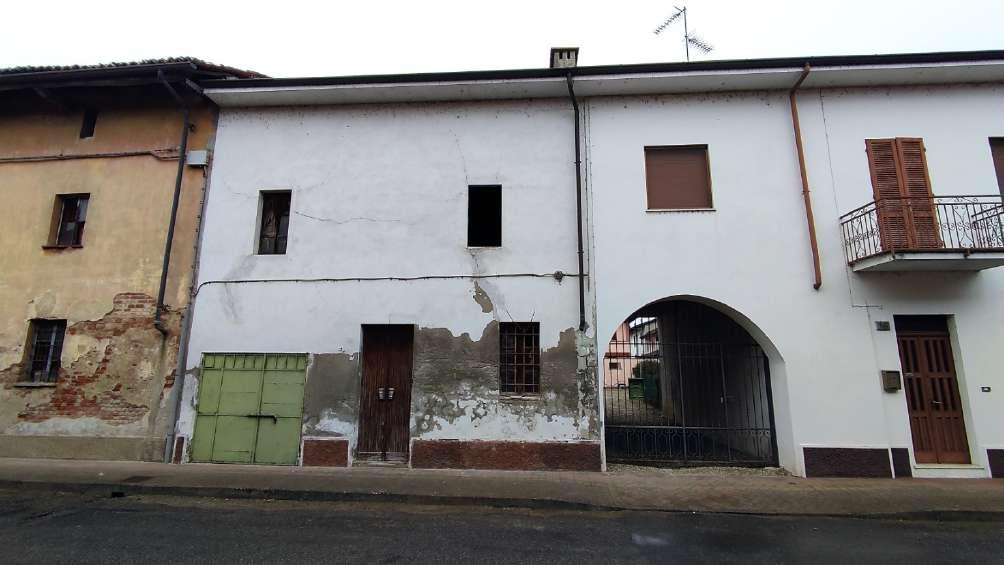 immobile appartamento all'asta in Via Asilo Gambarana  16 - 27030 Castelnovetto (PV) - 4