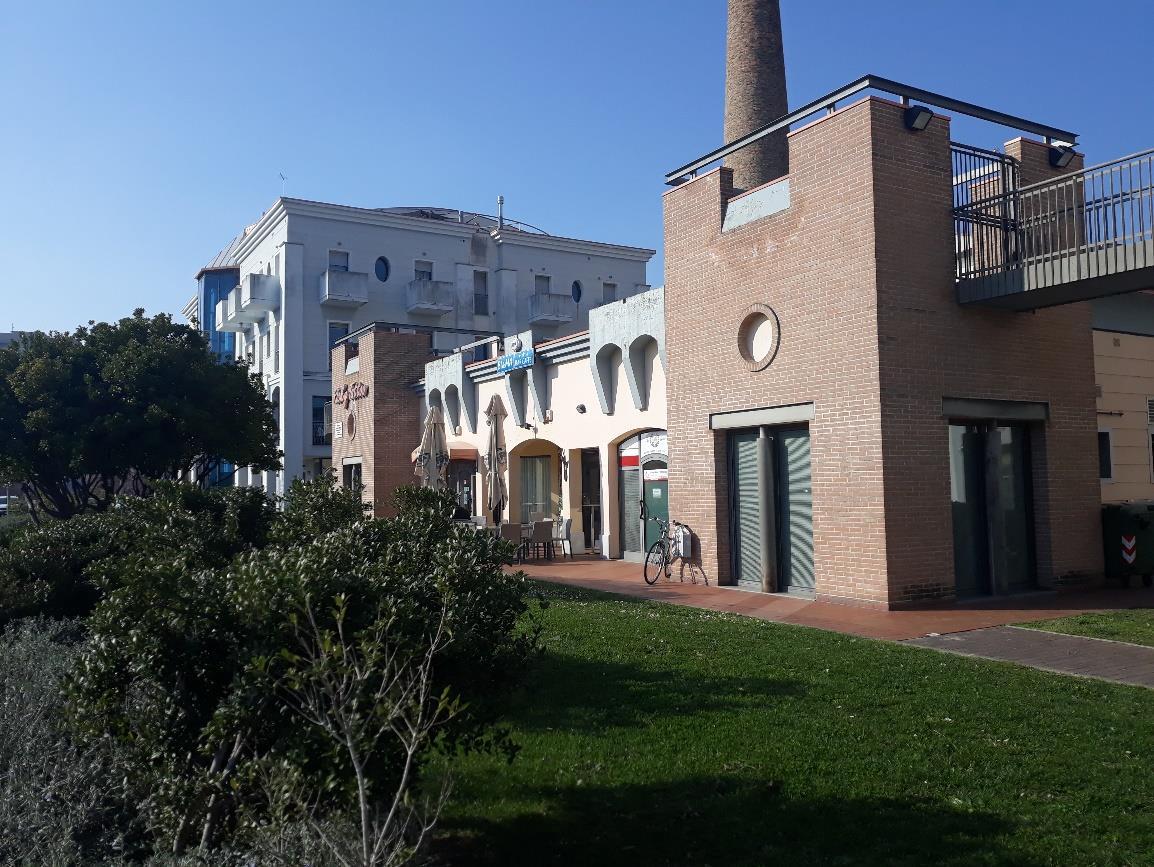 immobile attivita commerciale all'asta in Piazzale Salvo D'Acquisto 7 - 34074 Monfalcone (GO) - 1