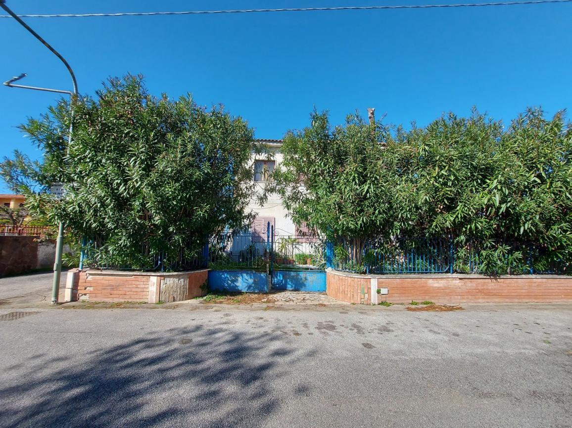 immobile villa all'asta in viale Taddeo Gaddi Parco Ameno - 81030 Castel Volturno (CE) - 3