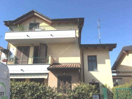 immobile villa all'asta in Via Giovanni Pascoli n 42/a - 22070 Rovello Porro (CO) - 2