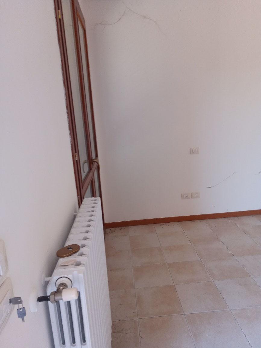 immobile appartamento all'asta in Strada Provinciale dei Tre ponti - 61112 Pesaro (PU) - 2