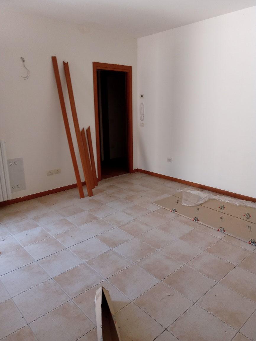 immobile appartamento all'asta in Strada Provinciale dei tre ponti - 61112 Pesaro (PU) - 2