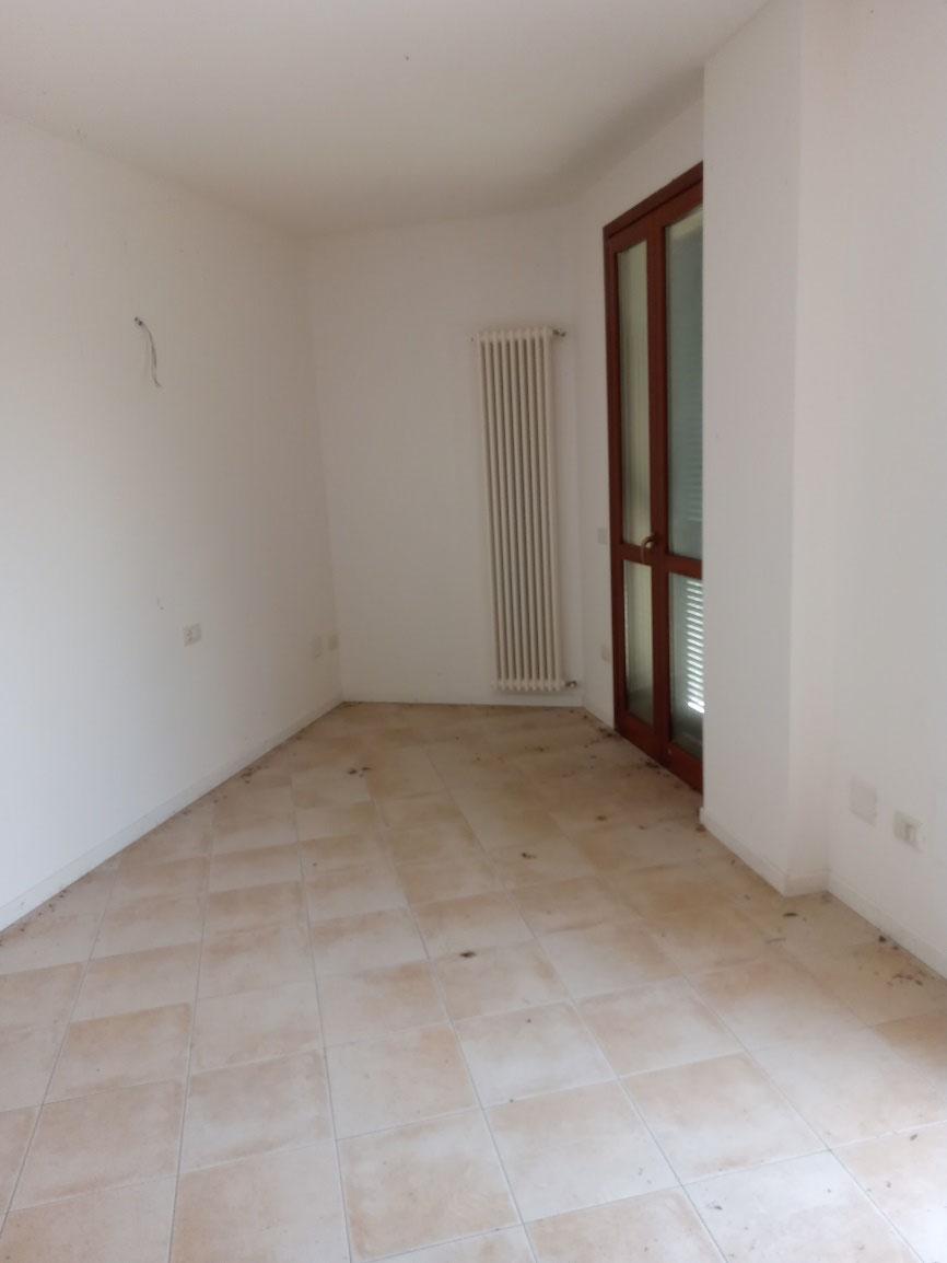 immobile appartamento all'asta in Strada Provinciale dei tre ponti - 61112 Pesaro (PU) - 3