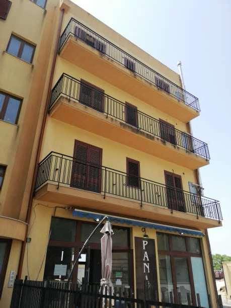 immobile negozio all'asta in VIA FONTANELLE N84 - 95041 Caltagirone (CT) - 1