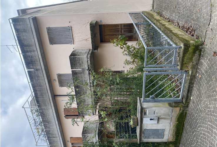 immobile appartamento all'asta in Frazione Novilara - Via Brizio 12/1 - 61100 Pesaro (PU) - 2