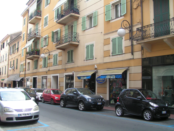 immobile negozio all'asta in Via Camillo Benso Conte di Cavour, 20 - 18039 Ventimiglia (IM) - 2
